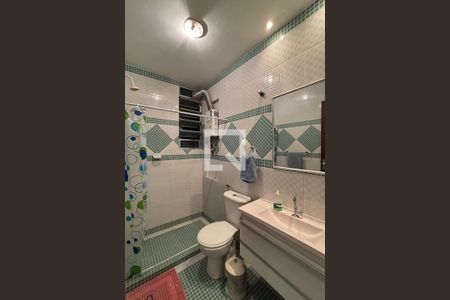 Banheiro social de apartamento à venda com 1 quarto, 50m² em Copacabana, Rio de Janeiro