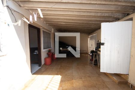Garagem de casa à venda com 6 quartos, 200m² em Vila Ede, São Paulo