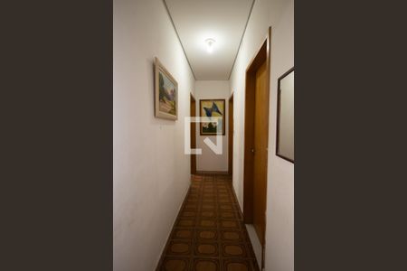 Corredor de casa à venda com 6 quartos, 200m² em Vila Ede, São Paulo