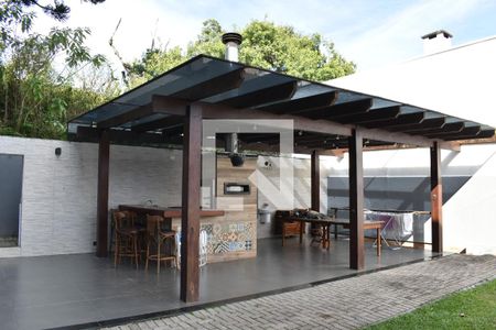 Área externa - Churrasqueira de casa para alugar com 4 quartos, 540m² em Cascatinha, Curitiba