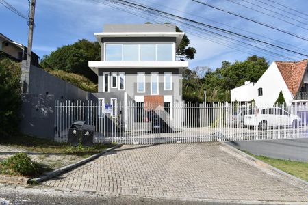 Fachada de casa para alugar com 4 quartos, 540m² em Cascatinha, Curitiba