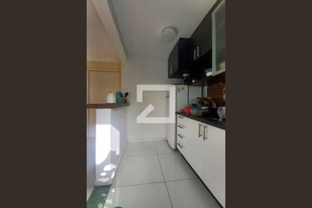 Cozinha  de apartamento à venda com 2 quartos, 53m² em Loteamento Parque São Martinho, Campinas