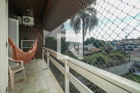 Varanda de casa à venda com 4 quartos, 278m² em Vila Jardim, Porto Alegre