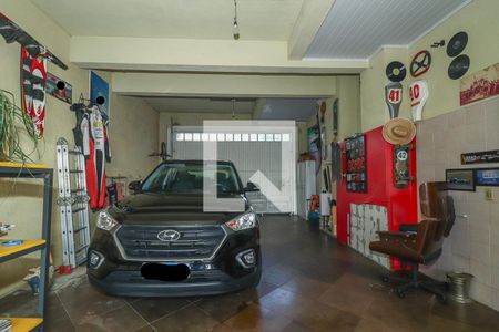 Garagem de casa à venda com 4 quartos, 278m² em Vila Jardim, Porto Alegre