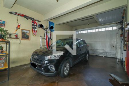 Garagem de casa à venda com 4 quartos, 278m² em Vila Jardim, Porto Alegre