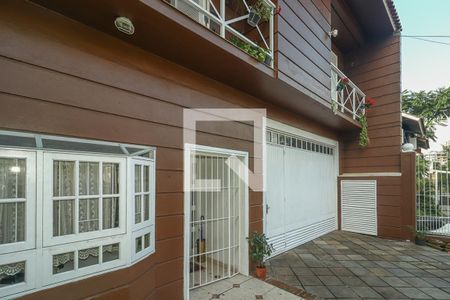 Fachada de casa à venda com 4 quartos, 278m² em Vila Jardim, Porto Alegre