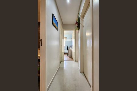 Corredor de apartamento para alugar com 3 quartos, 102m² em Baeta Neves, São Bernardo do Campo