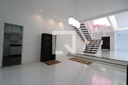 Sala de Jantar de casa para alugar com 4 quartos, 420m² em Jardim Karaíba, Uberlândia