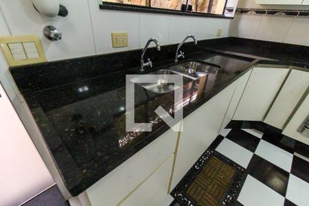 Cozinha de casa para alugar com 3 quartos, 250m² em Vila Jacuí, São Paulo