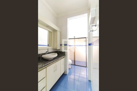 Banheiro da Suíte de casa para alugar com 3 quartos, 250m² em Vila Jacuí, São Paulo