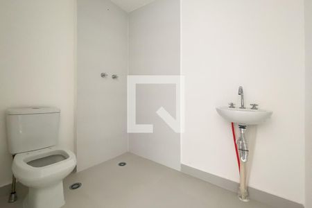 Banheiro de kitnet/studio à venda com 1 quarto, 21m² em Vila Mariana, São Paulo