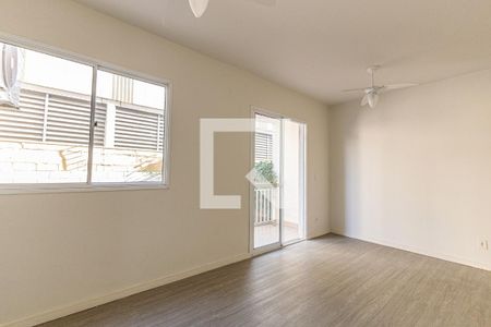 Sala de apartamento à venda com 2 quartos, 57m² em Humaitá, Porto Alegre