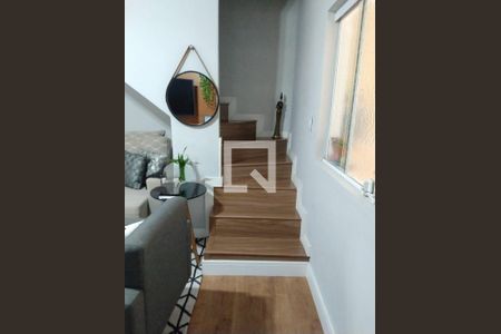 Sala de casa à venda com 2 quartos, 135m² em Conjunto Residencial Sitio Oratorio, São Paulo