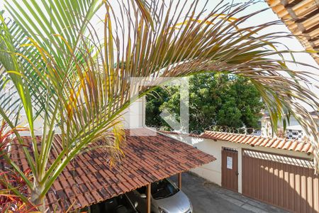 Sala - Vista de casa de condomínio à venda com 2 quartos, 55m² em Parque Xangri-lá, Contagem