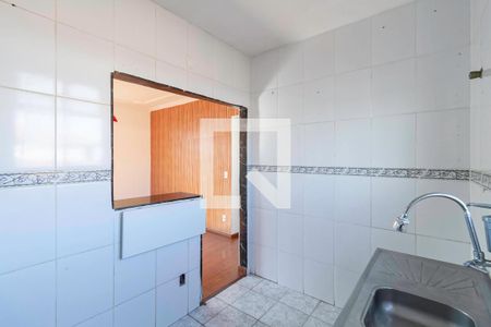 Cozinha de casa de condomínio à venda com 2 quartos, 55m² em Parque Xangri-lá, Contagem