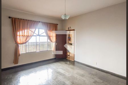 Copa de casa à venda com 4 quartos, 185m² em Ipiranga, Belo Horizonte
