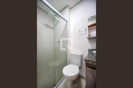 Banheiro de kitnet/studio para alugar com 1 quarto, 25m² em Tatuapé, São Paulo