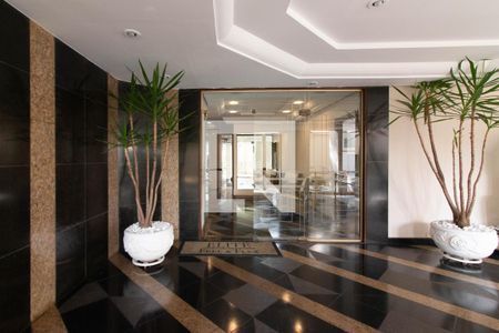 Fachada do bloco de apartamento para alugar com 2 quartos, 86m² em Itaim Bibi, São Paulo