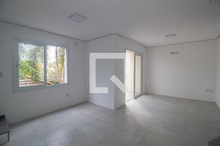 Sala de casa de condomínio à venda com 3 quartos, 120m² em Glória, Porto Alegre