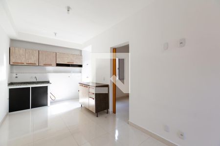 Sala / Cozinha de apartamento para alugar com 2 quartos, 38m² em Cidade Líder, São Paulo