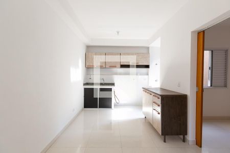 Sala / Cozinha de apartamento para alugar com 2 quartos, 38m² em Cidade Líder, São Paulo