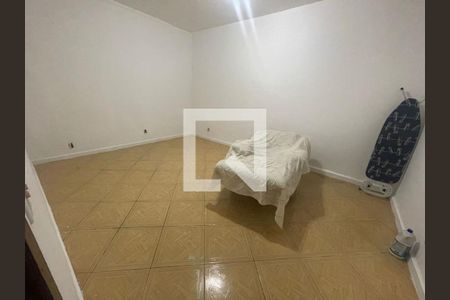 Casa à venda com 2 quartos, 100m² em Jardim Utinga, Santo André