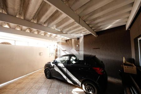 Garagem de casa à venda com 3 quartos, 100m² em Vila Industrial, São Paulo