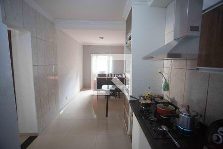 Cozinha de casa à venda com 3 quartos, 400m² em Estrela do Oriente, Belo Horizonte