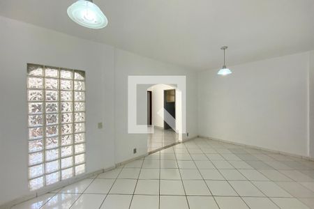 Sala de apartamento à venda com 3 quartos, 100m² em Santo Antônio, Belo Horizonte