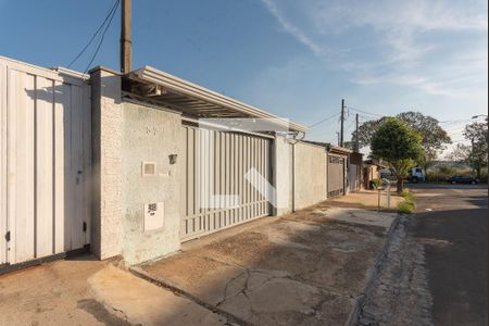 Fachada de casa à venda com 2 quartos, 180m² em Parque Via Norte, Campinas