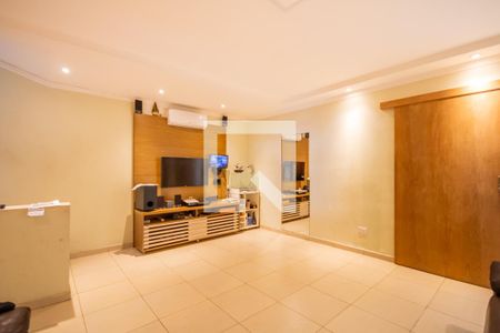 Sala de casa à venda com 3 quartos, 310m² em Conceicao, Osasco