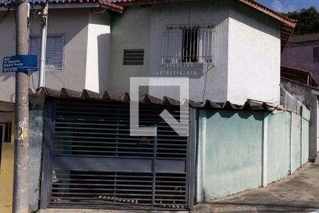 Fachada de casa à venda com 3 quartos, 127m² em Jardim Santa Mena, Guarulhos
