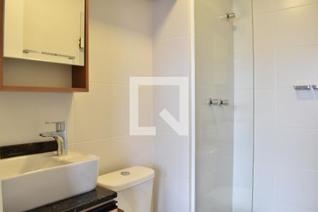Banheiro do Stúdio de kitnet/studio para alugar com 1 quarto, 25m² em Centro, Curitiba