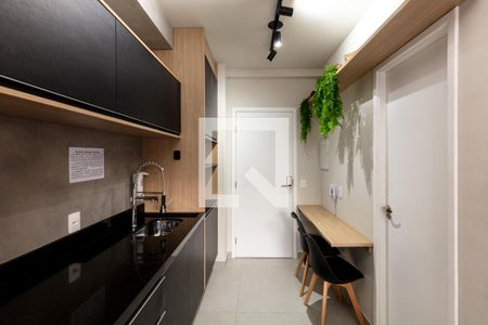 Cozinha de kitnet/studio à venda com 1 quarto, 25m² em República, São Paulo