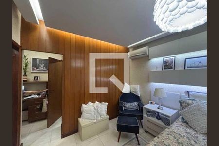 Casa à venda com 4 quartos, 280m² em Jardim Guanabara, Rio de Janeiro