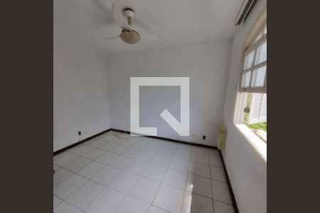 Casa à venda com 3 quartos, 105m² em Itaipu, Niterói