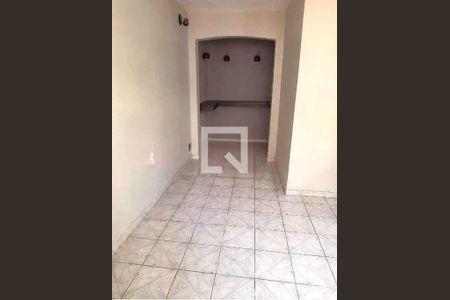 Casa à venda com 4 quartos, 77m² em Jardim das Vertentes, São Paulo