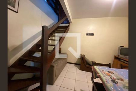 Casa à venda com 4 quartos, 300m² em Maria Paula, Niterói