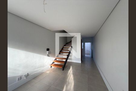 Casa à venda com 2 quartos, 93m² em Parque Sao Domingos, São Paulo