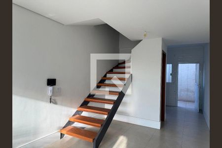 Casa à venda com 2 quartos, 93m² em Parque Sao Domingos, São Paulo