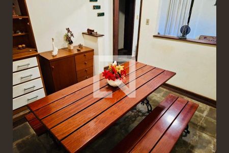 Casa à venda com 3 quartos, 170m² em Engenho do Mato, Niterói