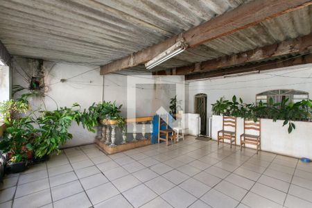 Área livre de casa à venda com 6 quartos, 200m² em Conjunto Habitacional Aguia de Haia, São Paulo