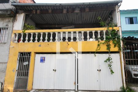 Fachada de casa à venda com 6 quartos, 200m² em Conjunto Habitacional Aguia de Haia, São Paulo