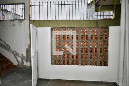 Entrada de casa para alugar com 2 quartos, 42m² em Bosque da Saúde, São Paulo