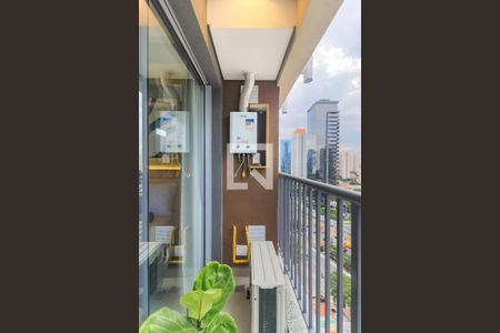 Varanda de kitnet/studio para alugar com 1 quarto, 26m² em Vila Cordeiro, São Paulo