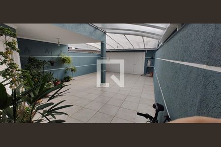 Garagem de casa à venda com 3 quartos, 216m² em Vila Augusta, Guarulhos