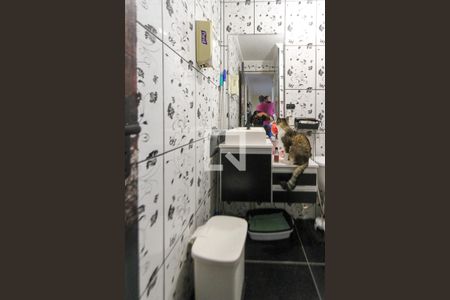 Banheiro de apartamento à venda com 2 quartos, 52m² em Vila Sapopemba, São Paulo