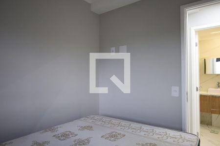 Quarto 2 de apartamento à venda com 2 quartos, 42m² em Vila Isa, São Paulo