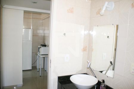 Banheiro de apartamento para alugar com 1 quarto, 48m² em Aviação, Praia Grande