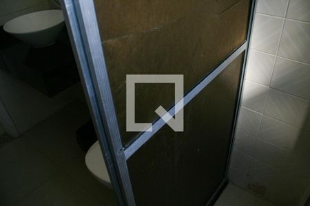 Banheiro de apartamento para alugar com 1 quarto, 48m² em Aviação, Praia Grande